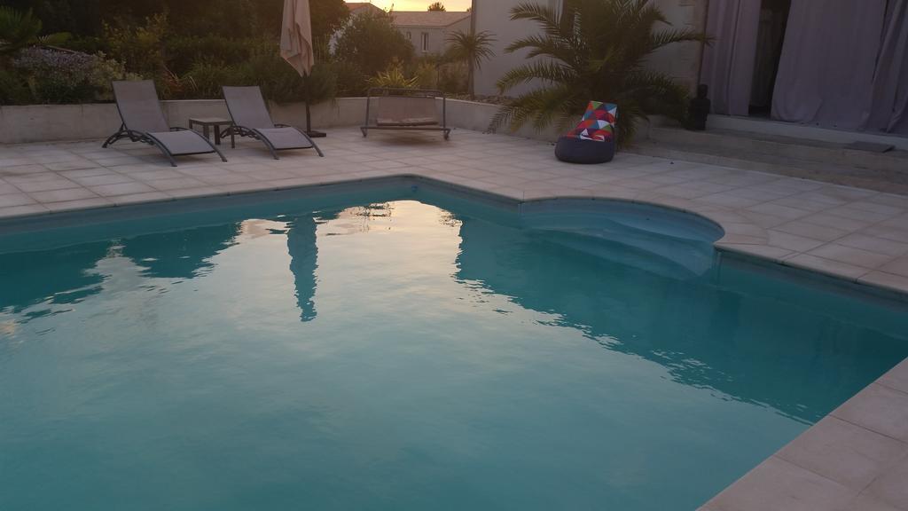 Le Clos Des Oiseaux Saintes Ngoại thất bức ảnh